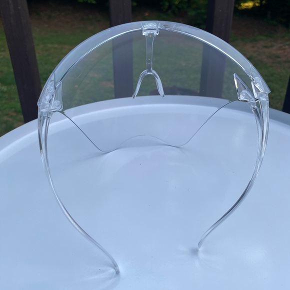 **NWOT**Clear Plastic Face Shield - Picture 3 of 9
